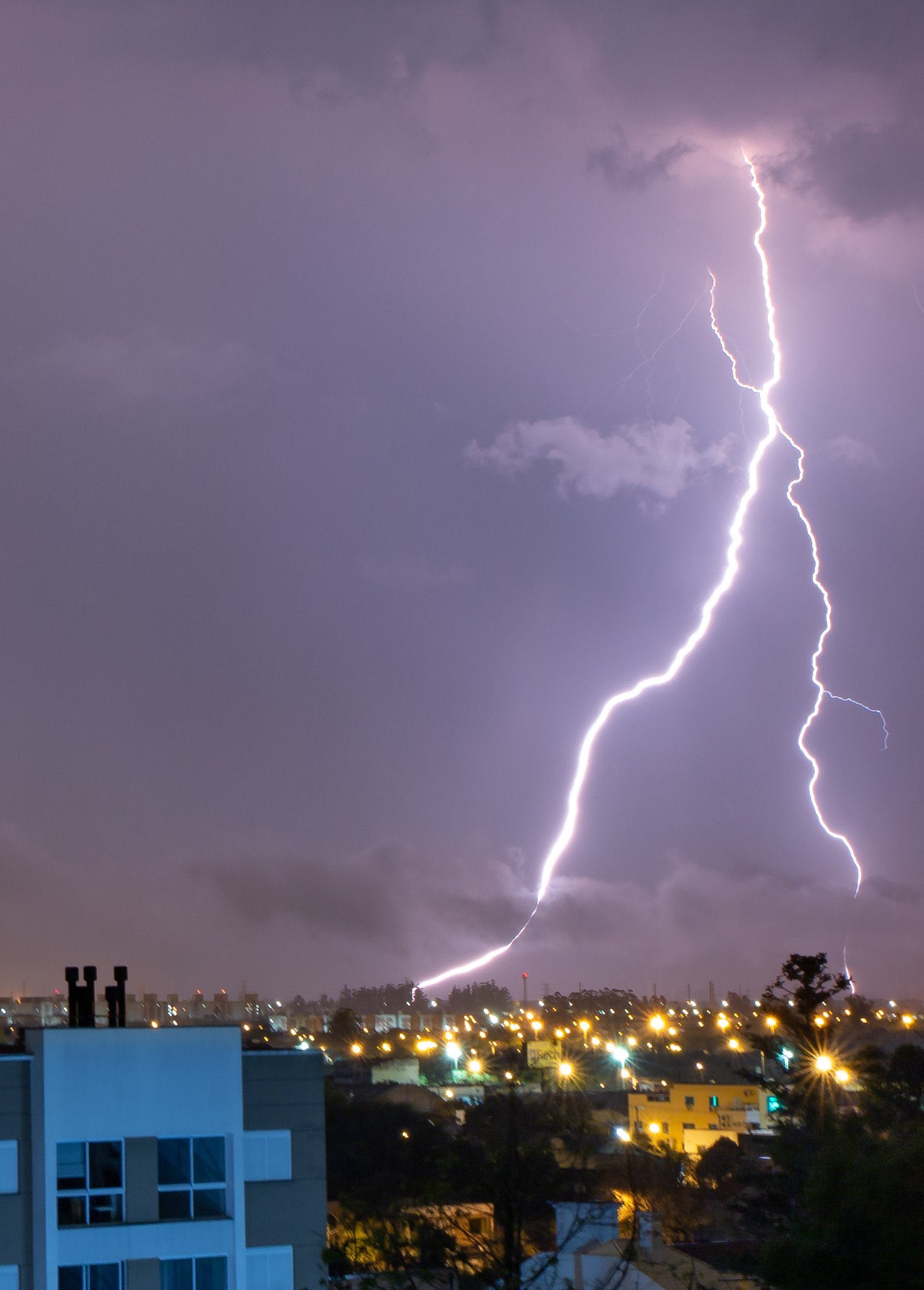 Temporais Trouxeram Granizo Muitos Raios E Vento Forte MetSul