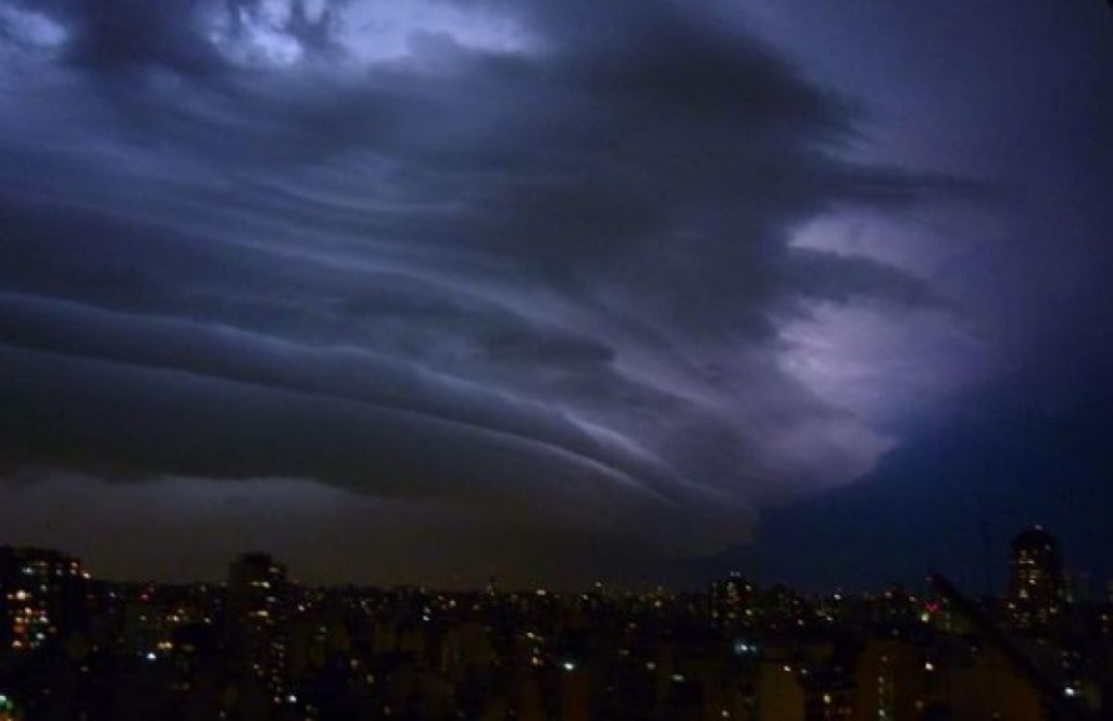 Semana quente e abafada terá sol e pancadas de chuva no Estado