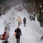 Período recorde de neve soterra de neve cidade americana de Boston