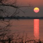 Entardecer com névoa em Porto Alegre