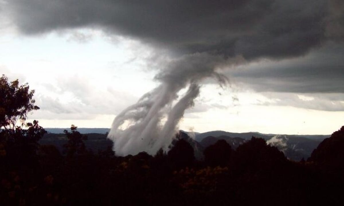 Leitor da MetSul registra formação de tornado em Nova Petrópolis