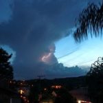 Nuvem Torre Cumulus com raios em Gramado