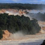 Vazão histórica traz espetáculo inédito nas Cataratas do Iguaçu