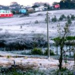 Imagens do frio e do gelo no Sul do Brasil no último dia do outono