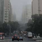 Dias de nevoeiro têm piorado muito a qualidade do ar em Porto Alegre