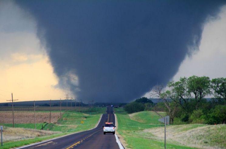 De um extremo ao outro – Temperatura e seca de tornados