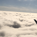 Por que houve tanto nevoeiro e cobertura de nuvens baixas?