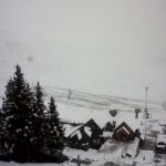 Neve na Argentina com novo pulso frio que chega ao Sul do Brasil