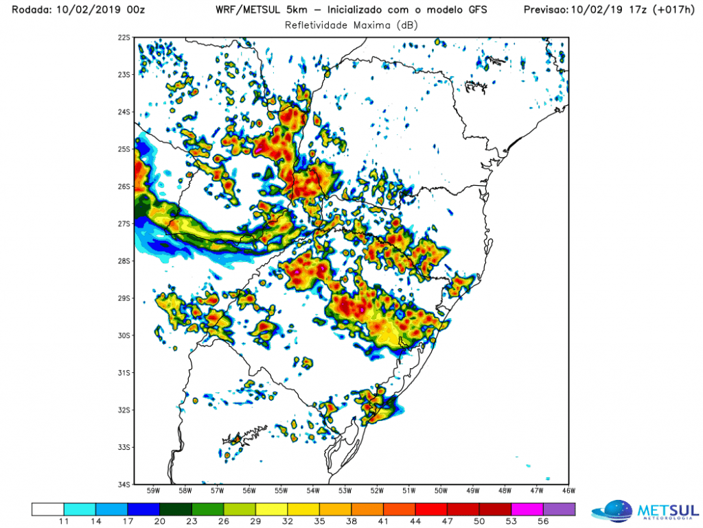 Domingo muito abafado pode ter chuva e temporais isolados