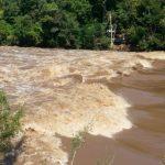 Enchente relâmpago é registrada em cidade do Centro do Estado