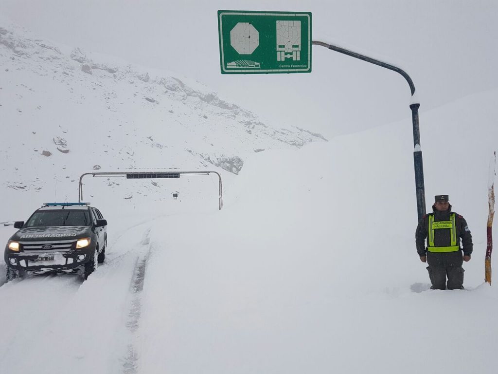 Neve na Argentina e chuva no Sul do Brasil