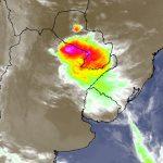 Tempo segue abafado e chuva se generaliza apenas no fim de semana