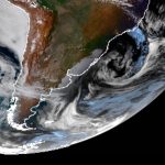 Neve, mar grosso e frio atípico