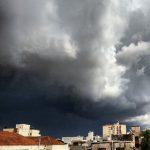 Granizo em mais de 50 cidades acompanha chegada de ar mais gelado