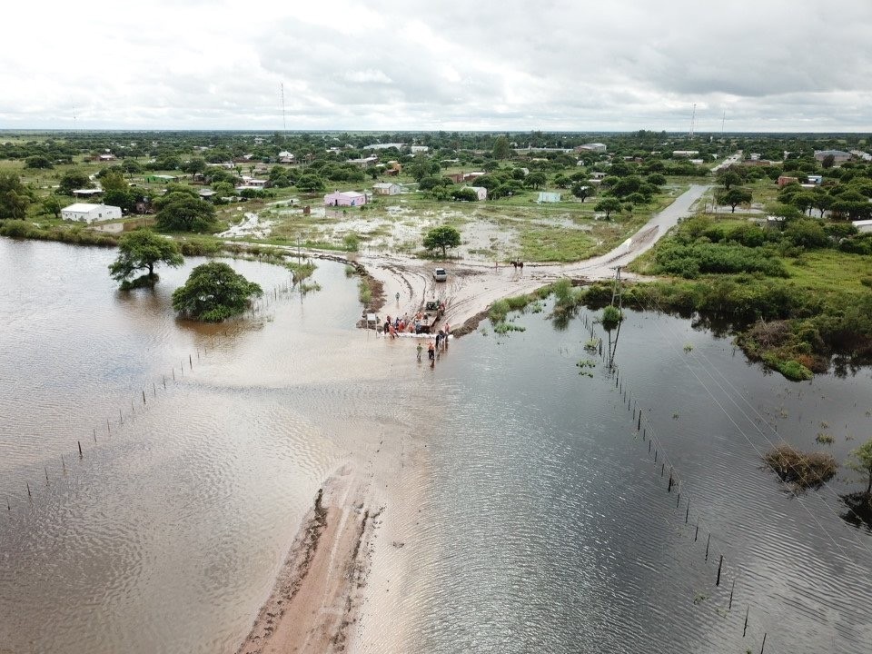Episódio de chuva extrema provoca mortes e enchentes na Argentina