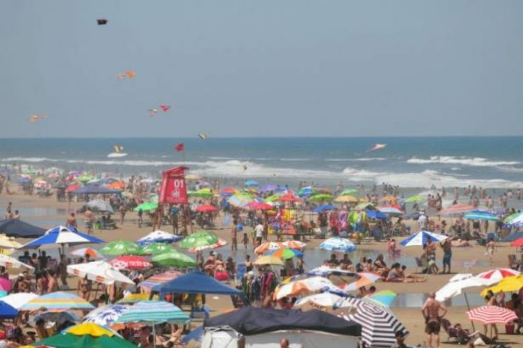 Começo de semana de forte calor antecede chuva e novos temporais
