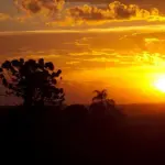 Domingo muito quente seguido de semana abafada e instável