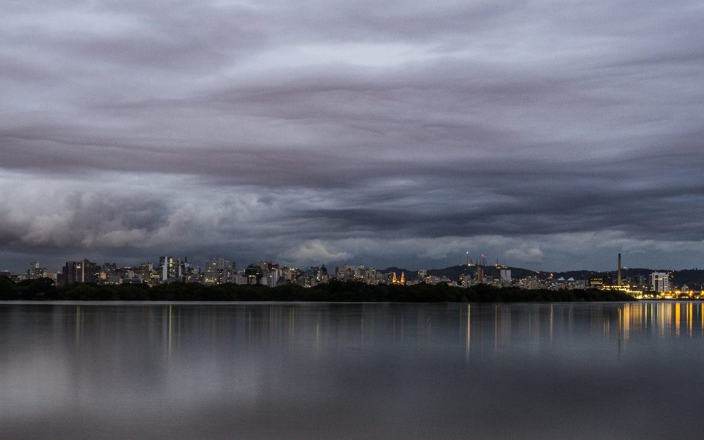 ***ALERTA*** Chuva excessiva e transtornos na região de Porto Alegre