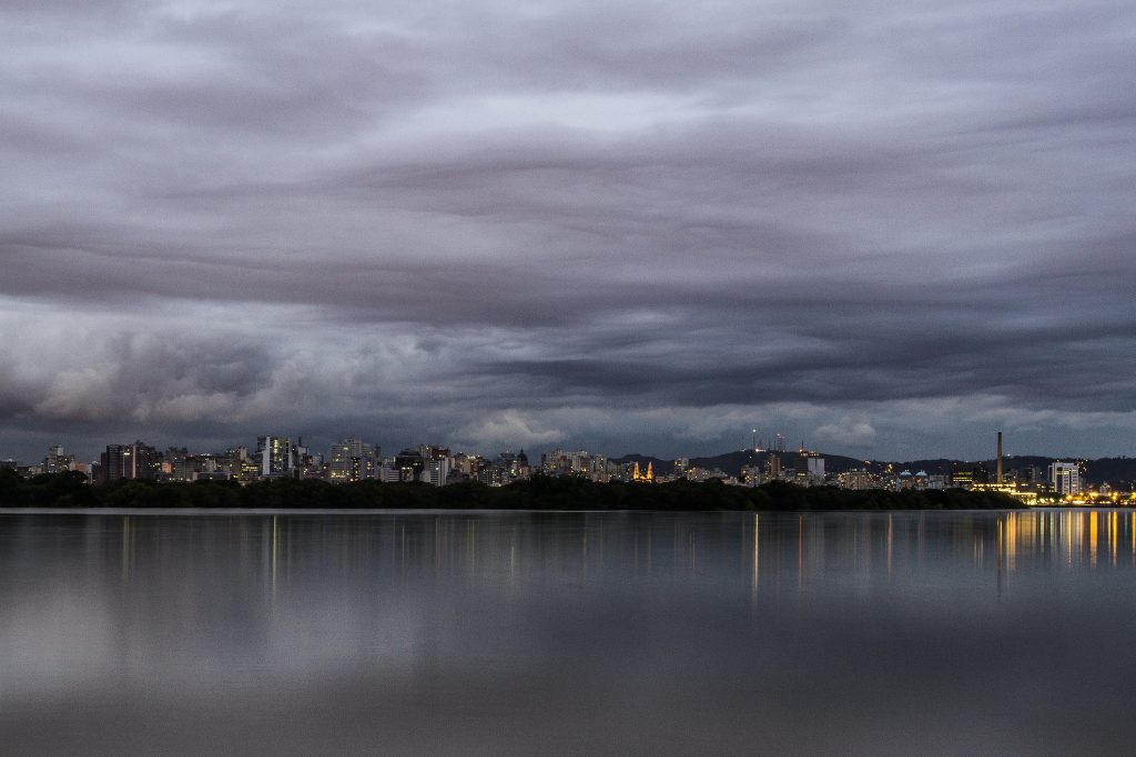 ***ALERTA*** Chuva excessiva e transtornos na região de Porto Alegre