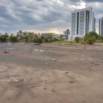 Vento forte provoca recuo histórico do Guaíba em Porto Alegre