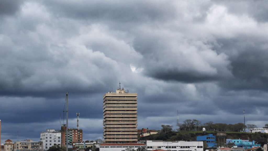 **ATENÇÃO** Chuva volumosa em parte do Sul do Brasil