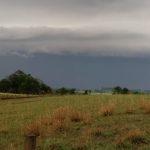 Segunda-feira com chuva e ainda risco de temporais isolados