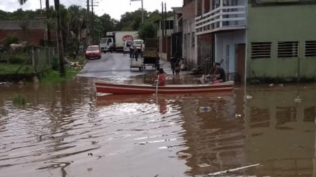 Guaíba já alaga nas ilhas e rios seguem altos nos vales
