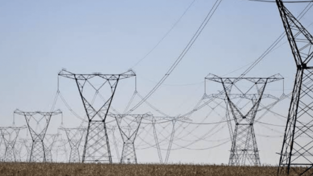 Chuva terá impacto significativo no sistema elétrico neste mês