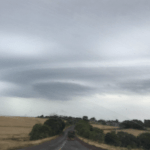 Sol, nuvens e chuva nesta quarta