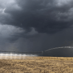 Risco de temporais isolados é alto hoje com avanço de frente fria