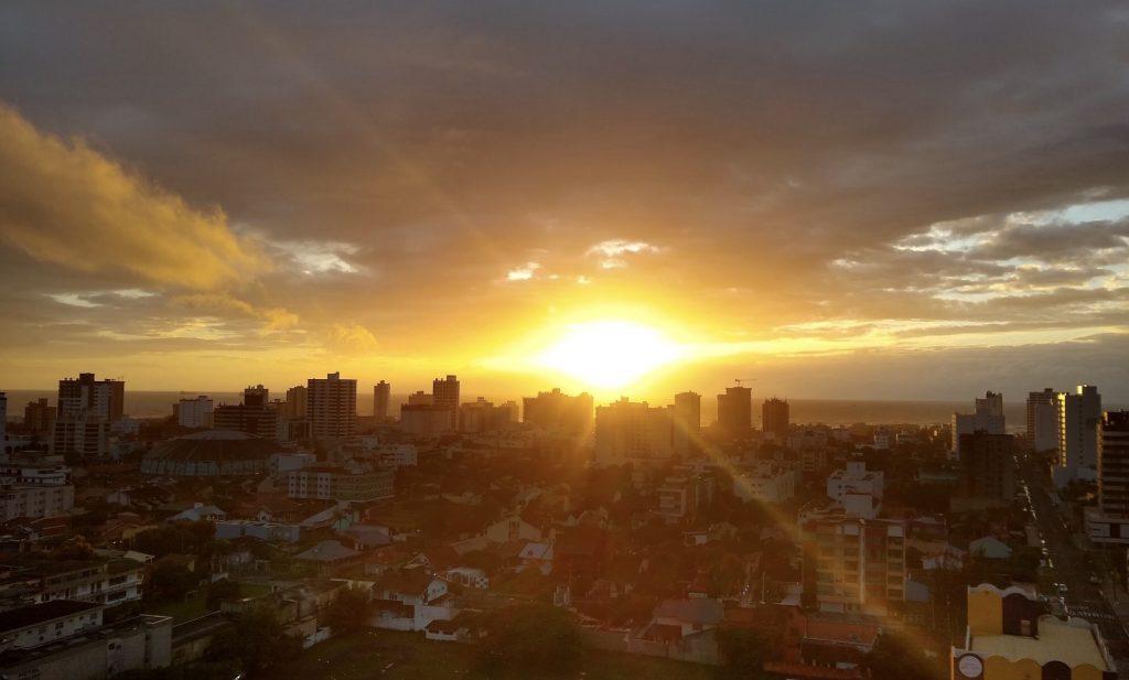 Sol predomina no Rio Grande do Sul nesta terça-feira