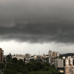 Chuva volumosa vai agravar cheias de rios no Sul do Brasil
