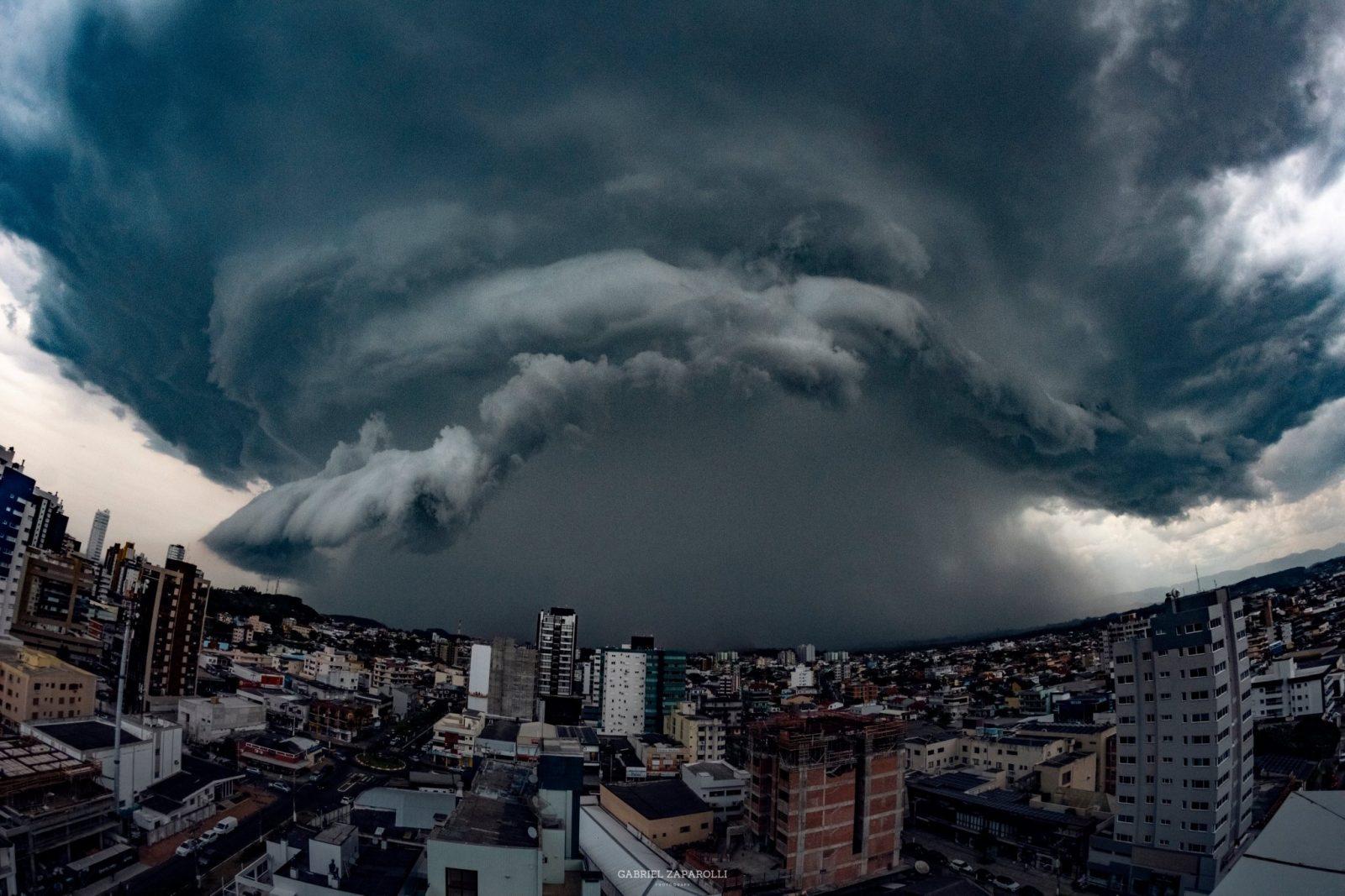 Temporais isolados causaram estragos no interior gaúcho