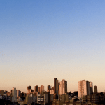 Confira a previsão do tempo para a segunda-feira no Estado