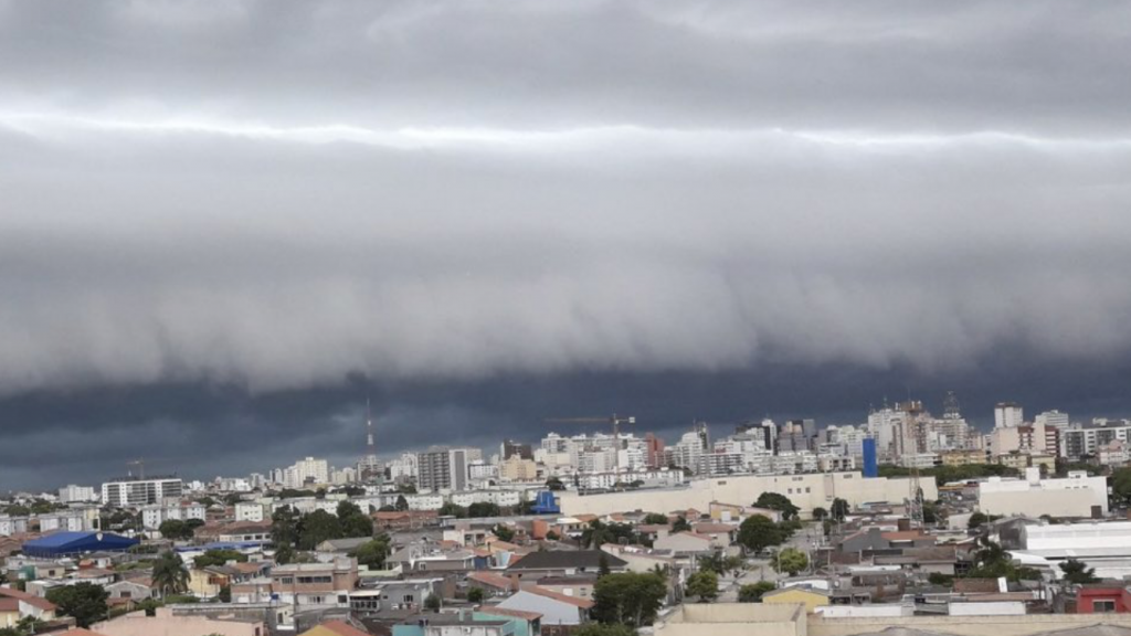 Temporais fazem estragos em Porto Alegre e no interior gaúcho