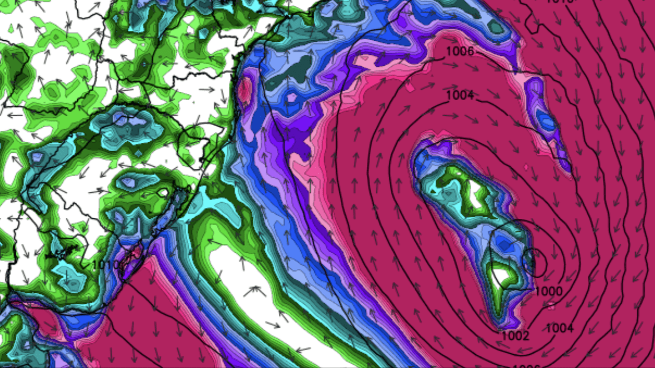 Ciclone subtropical pode se formar na costa brasileira