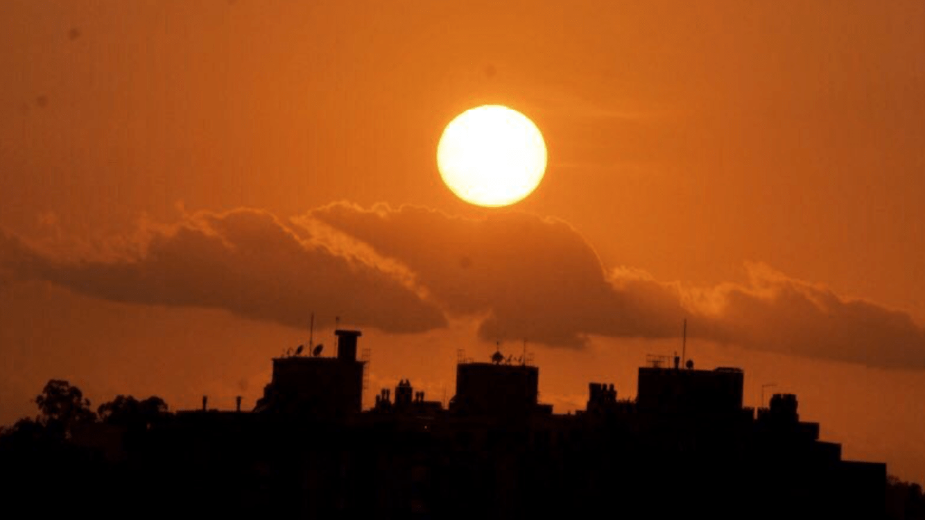 Sexta-feira de sol e nuvens começa com frio fora de época no Estado