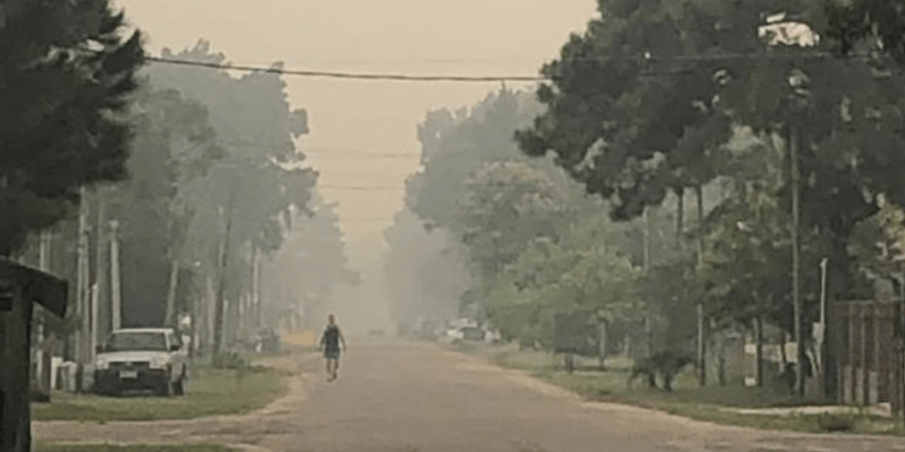 Incêndio no Uruguai cobre de fumaça cidades do Sul gaúcho