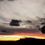 Tempo seco predomina em mais uma jornada de muito calor