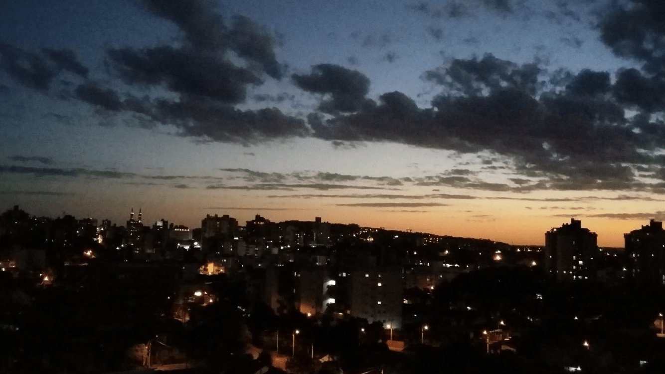 Segunda-feira de sol com frio e possível geada na madrugada