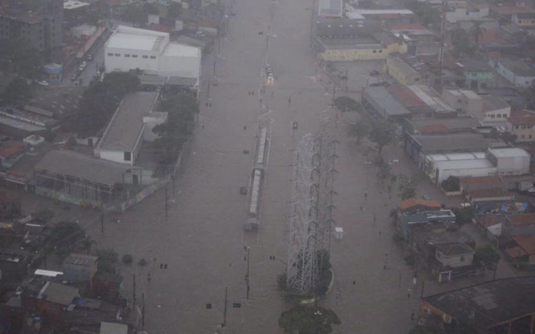 Excesso de chuva no Centro do Brasil e risco de estiagem no Sul