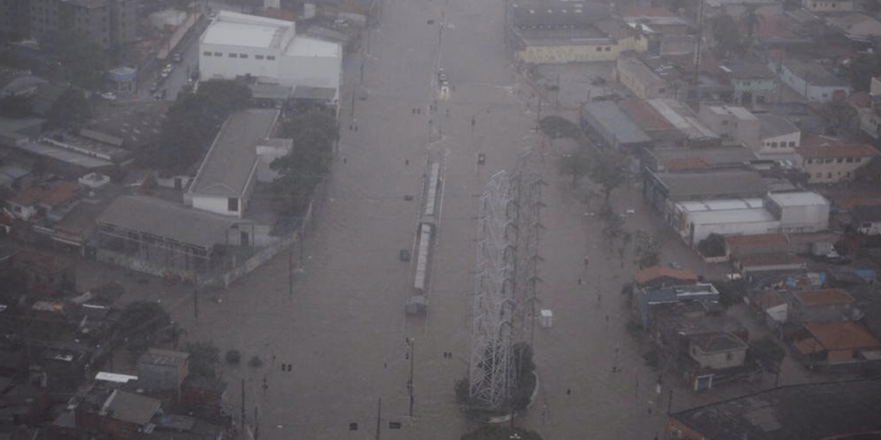 Excesso de chuva no Centro do Brasil e risco de estiagem no Sul