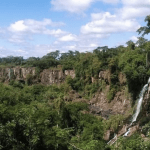 As impressionantes imagens das cataratas do Iguaçu secas com a estiagem