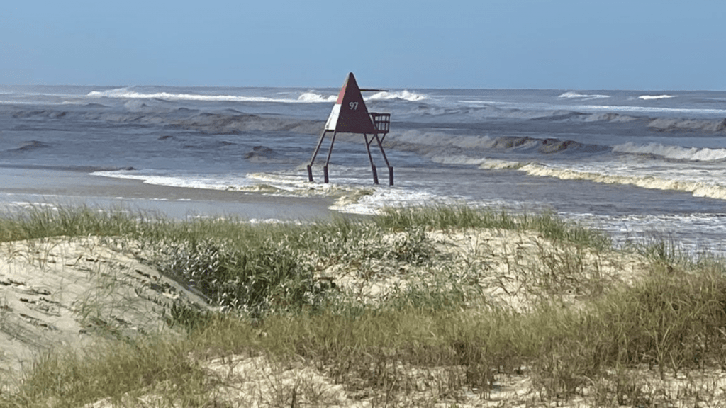 Ressaca do mar segue no Litoral – Veja fotos