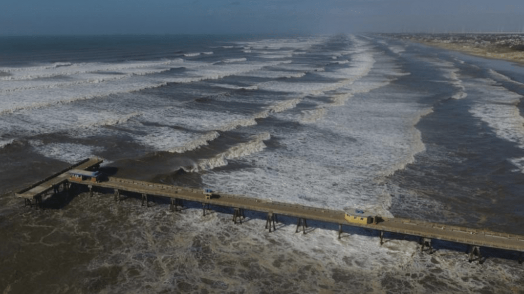 Ressaca atinge praias do Sul ao Norte do Litoral gaúcho
