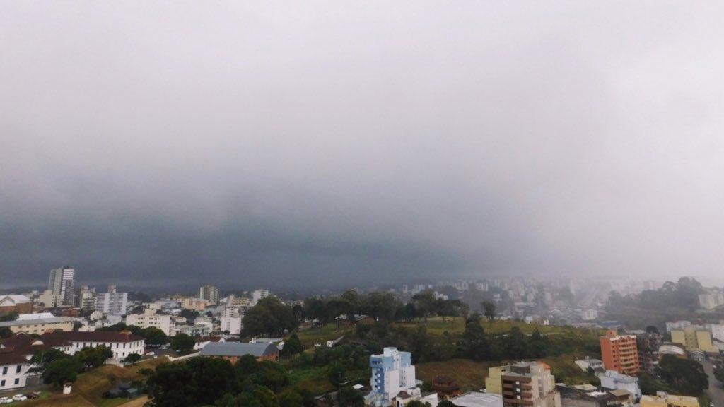 Ciclone traz nuvens e instabilidade em parte do Estado nesta sexta