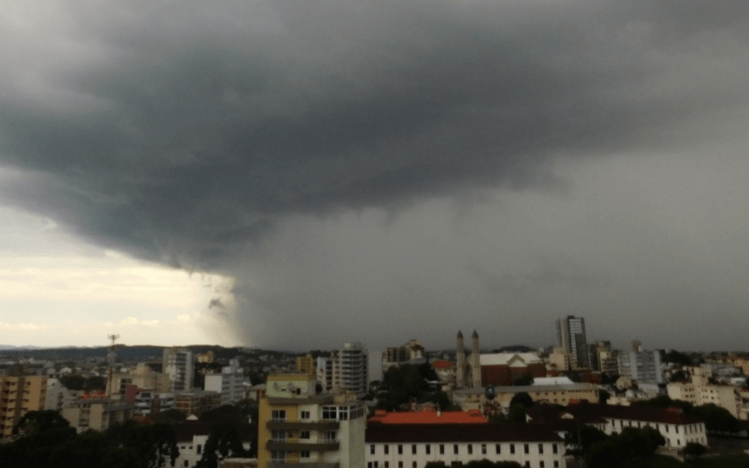 Frente fria trará chuva para os três estados do Sul – Veja mapas