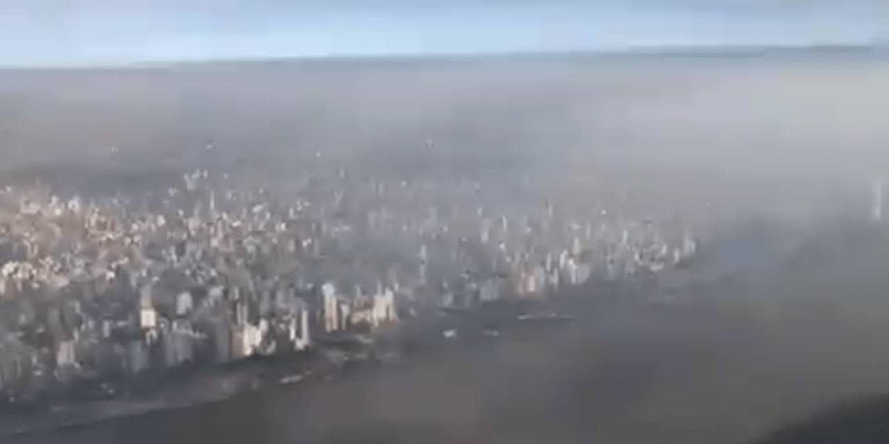 Fumaça cobre uma das maiores cidades da Argentina