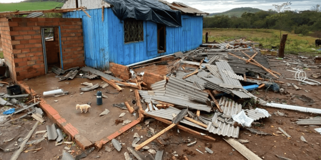 Vendaval traz danos no Oeste de Santa Catarina