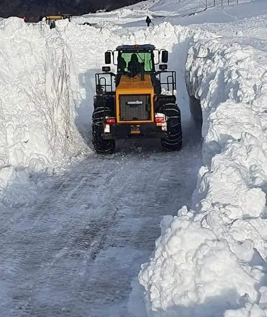 Cidade coberta por neve tem inverno polar – Veja fotos e vídeos